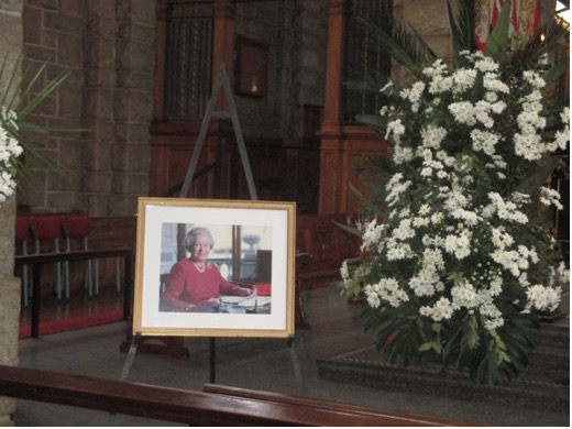 5 Anglican church holds service for late Queen Elizabeth II