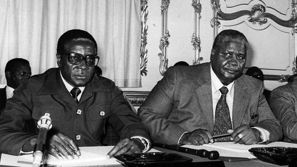 95687093_gettyimages-3262381-2 Politicians promise to fulfill the late Father Zimbabwe's vision