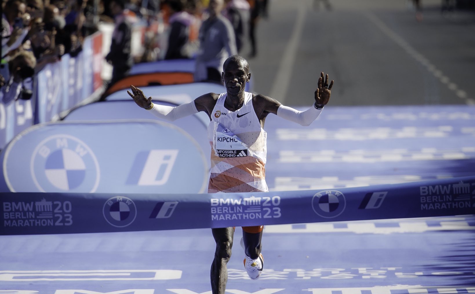 Kenyan long-distance runner Eliud Kipchoge EGH wins Berlin marathon 5th time
