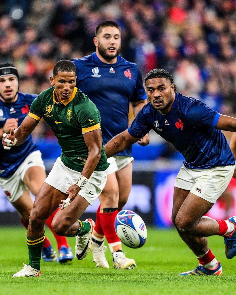 387879023_861452792312120_3471341670697919680_n-819x1024 Boks outwit the French in a Paris thriller