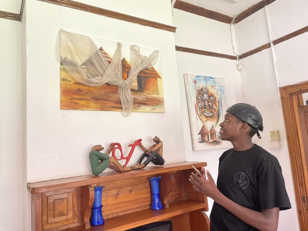 398964507_664612312466500_665632080343988234_n-1024x768 Nyoni tells his home story through visual arts