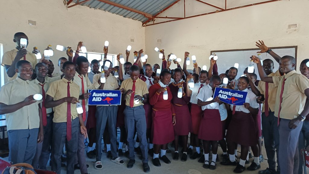 GF31dBvWAAARVjq-1024x578 Empowering Communities: Manyonga's mission to illuminate Africa with 'Chigubhu Lanterns'