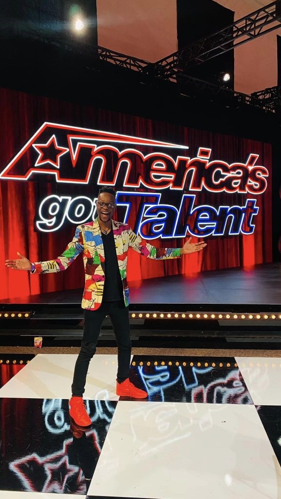 433600258_953156526195637_7927423925282721135_n-576x1024 Zimbabwean Comedian sets sights on America’s Got Talent