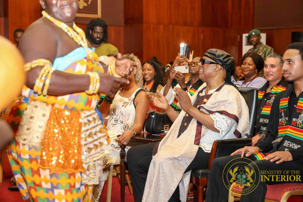 GNd7EI9XsAA1zvd-1024x683 Stevie Wonder granted Ghanaian citizenship by President Akufo-Addo