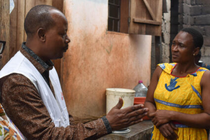 Communities in Cameroon take an active role in preventing cholera