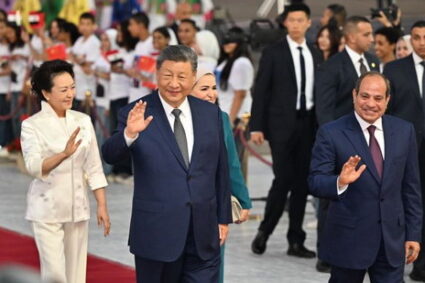 Xi Jinping Arrives in Cairo for State Visit to Egypt
